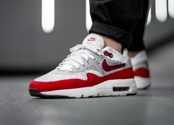 nike air max flyknit homme